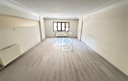 Nazilli Cumhuriyet Mah. Cadde Üzeri Satılık 3+1 / 250 M² Daire