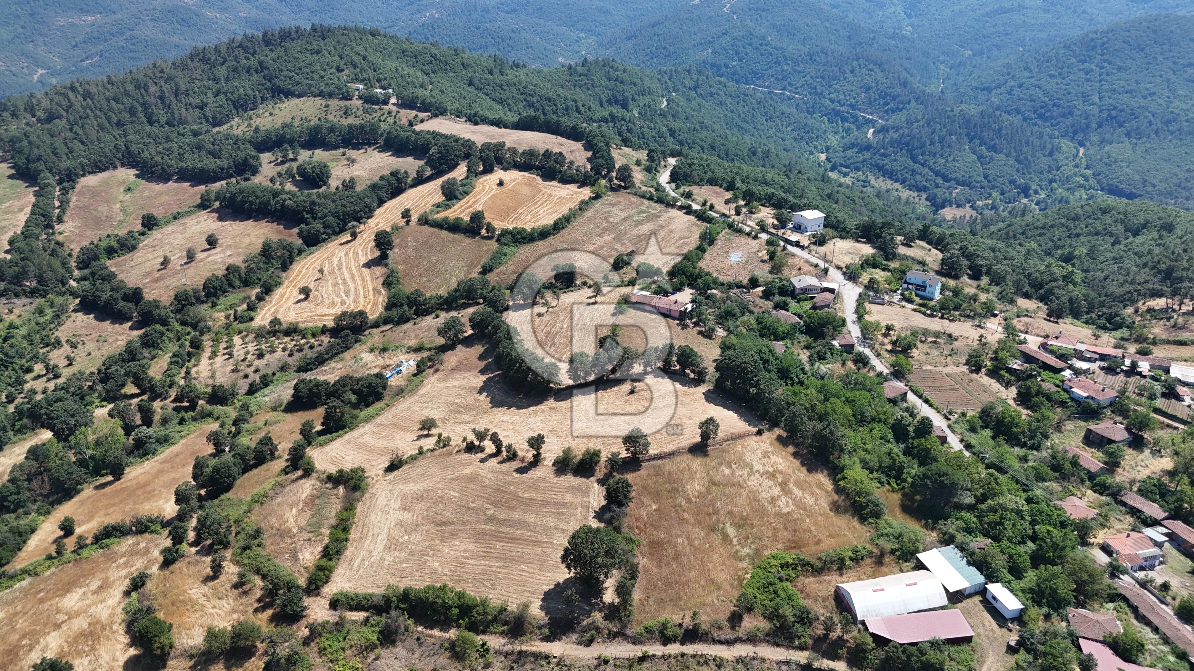 ÇANAKKALE ÇAN BARDAKÇILAR KÖYÜ KÖY İÇİ KONUMDA SATILIK 2 PARSEL