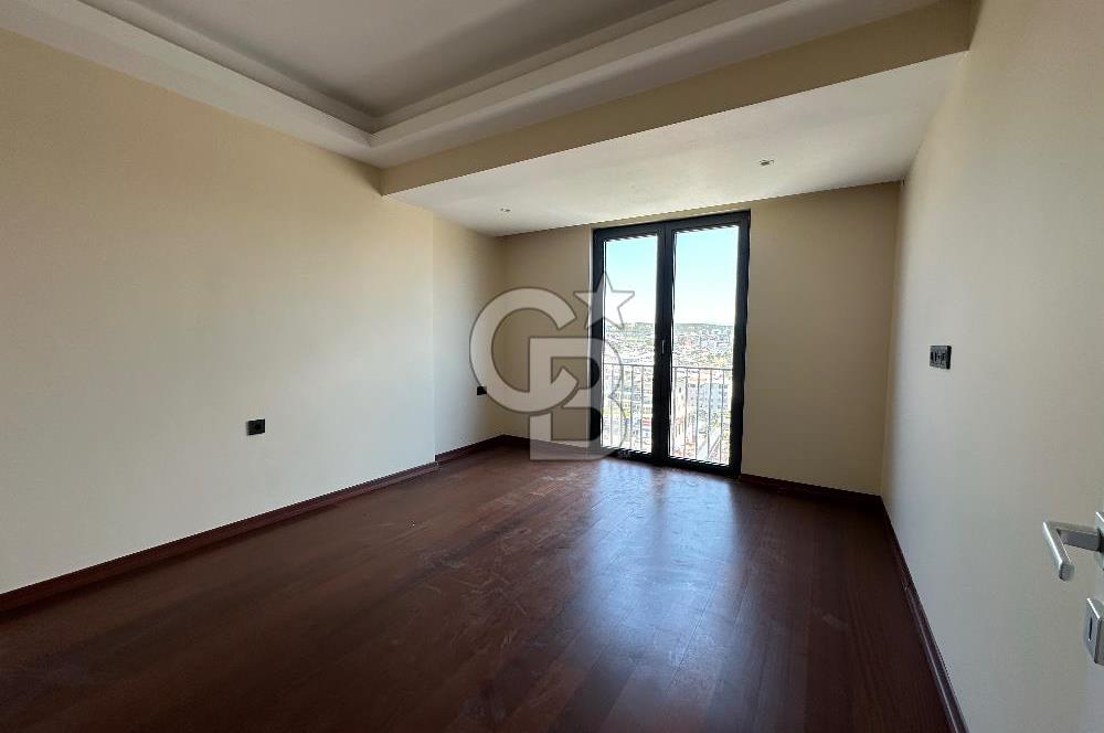 Nilüfer Balat EndülüsPark'ta Ön Cephe Kiralık 4+1 Köşe Dubleks
