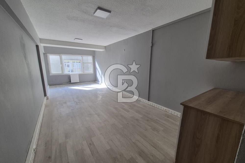 Karşıyaka Çarşı Sıfır Tadilatlı Prestijli Ofis 