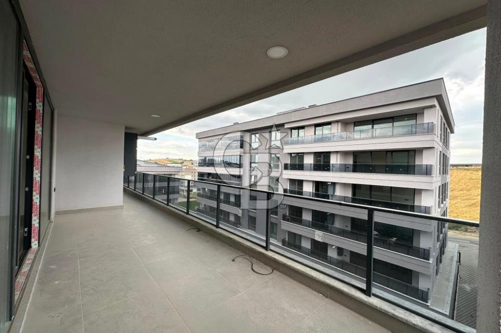 COLDWELL BANKER SILVER'DAN ZER KAYAPA'DA SATILIK 3+1 DAİRE