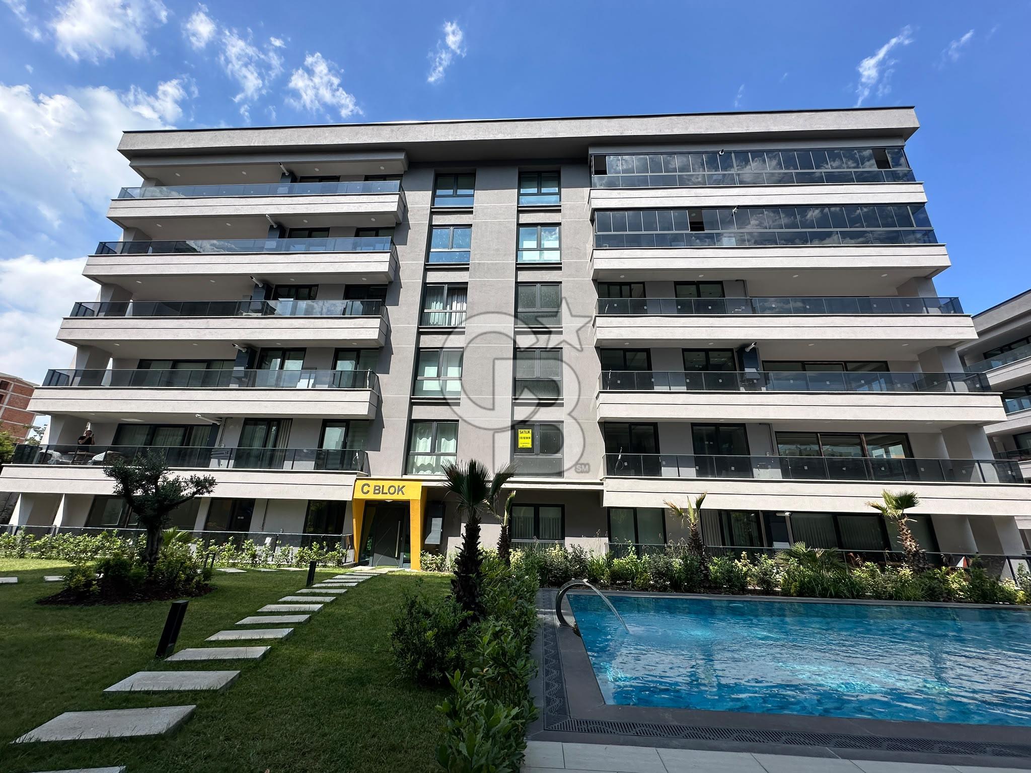 COLDWELL BANKER SILVER'DAN ZER KAYAPA'DA SATILIK 3+1 DAİRE