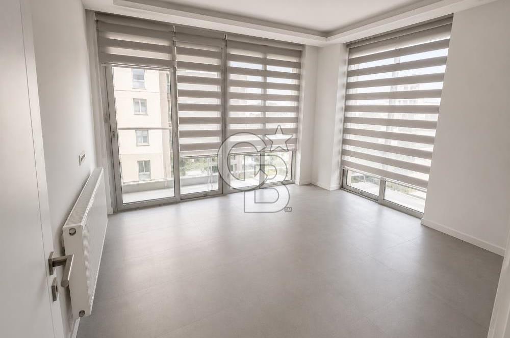 Narlıderenin En İşlek Caddesinde Kiralık Ofis