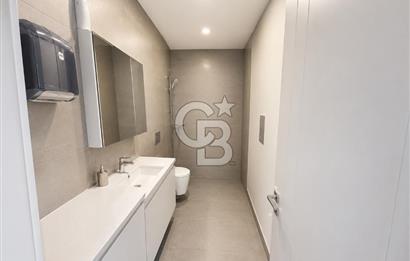 Narlıderenin En İşlek Caddesinde Kiralık Ofis