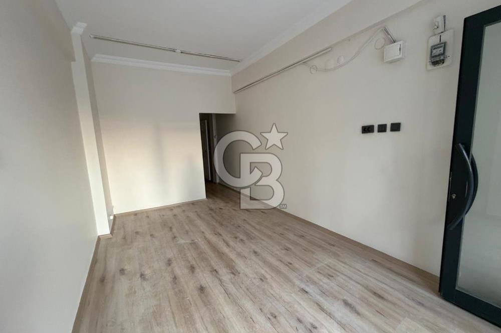 Etimesgut Merkez Çarşıda Cadde Üzeri 56 m2'lik Kiralık Dükkan