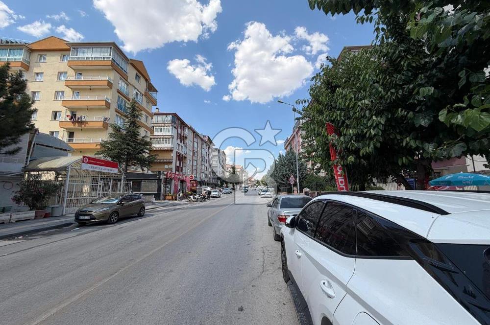 Etimesgut Merkez Çarşıda Cadde Üzeri 45 m2'lik Kiralık Dükkan