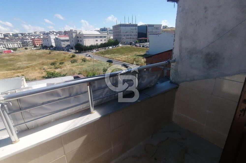 ARNAVUTKÖY KARLIBAYIR DA BELEDİYE KARŞISI KİRALIK DUBLEKS DAİRE