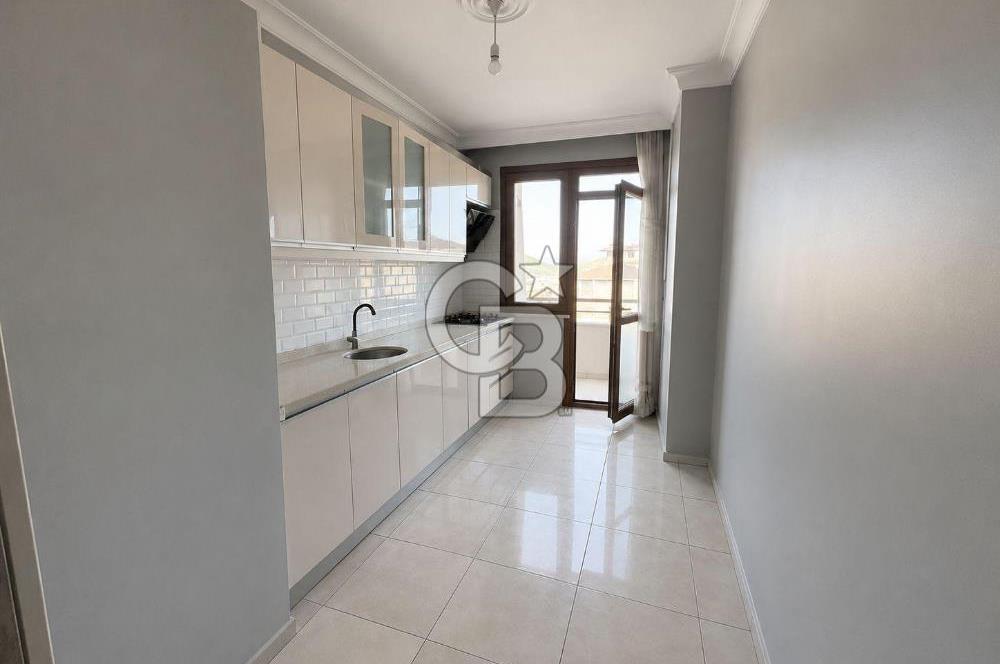 YUNUS EMRE ANA CADDEDE 5+2 ASANSÖRLÜ MUHTEŞEM KONUMA SAHİP