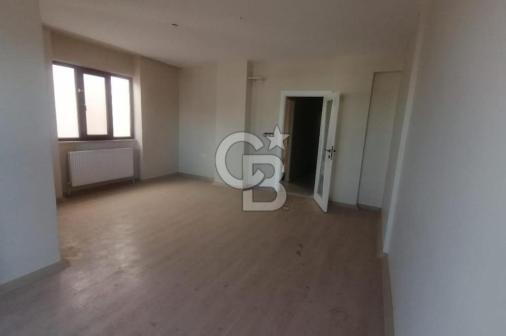 ARNAVUTKÖY KARLIBAYIR DA BELEDİYE KARŞISI KİRALIK DUBLEKS DAİRE