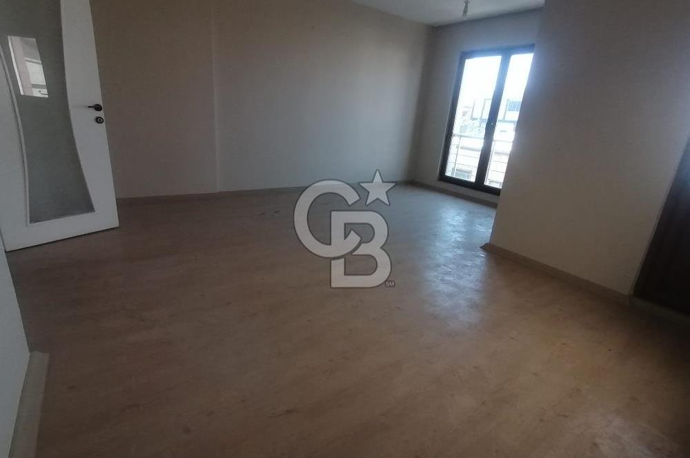 ARNAVUTKÖY KARLIBAYIR DA BELEDİYE KARŞISI KİRALIK DUBLEKS DAİRE