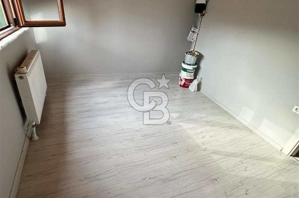 YUNUS EMRE ANA CADDEDE 5+2 ASANSÖRLÜ MUHTEŞEM KONUMA SAHİP