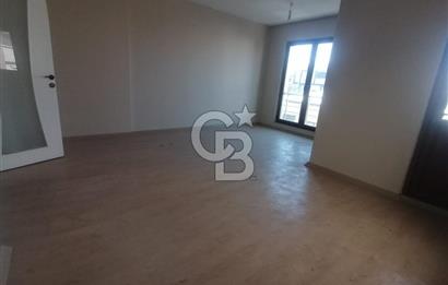 ARNAVUTKÖY KARLIBAYIR DA BELEDİYE KARŞISI KİRALIK DUBLEKS DAİRE