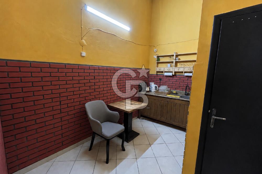 Karşıyaka Nergiz Mh. İşlek Konumda Satılık Dükkan
