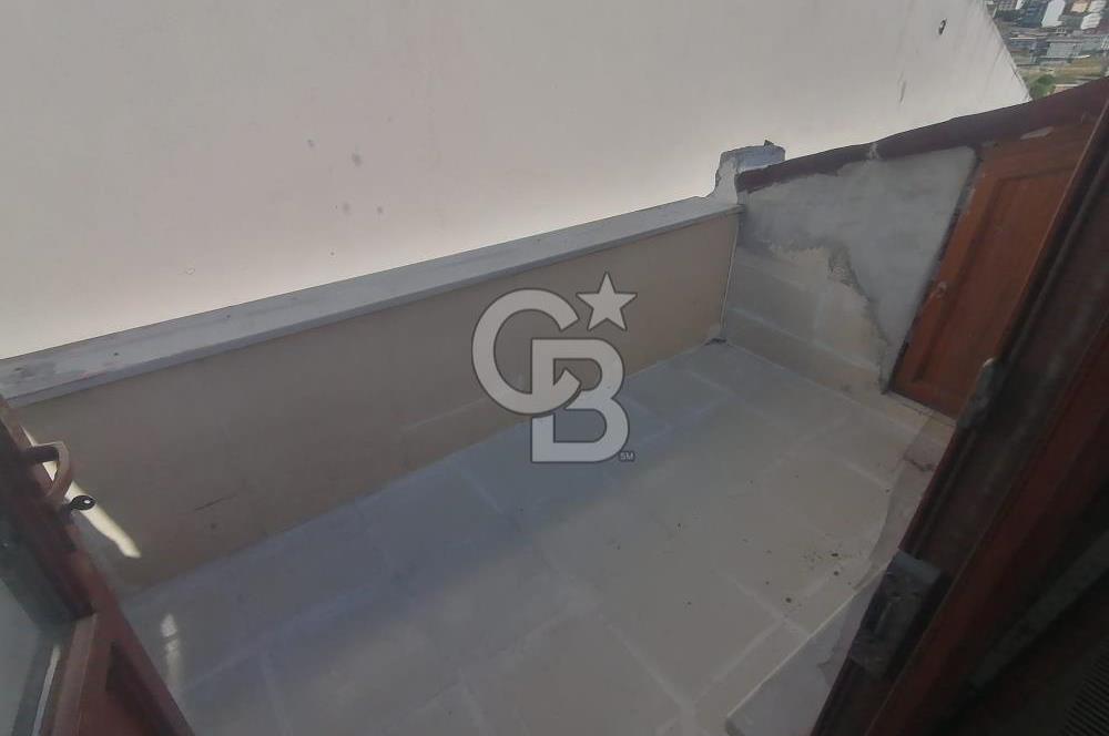 ARNAVUTKÖY KARLIBAYIR DA BELEDİYE KARŞISI KİRALIK DUBLEKS DAİRE