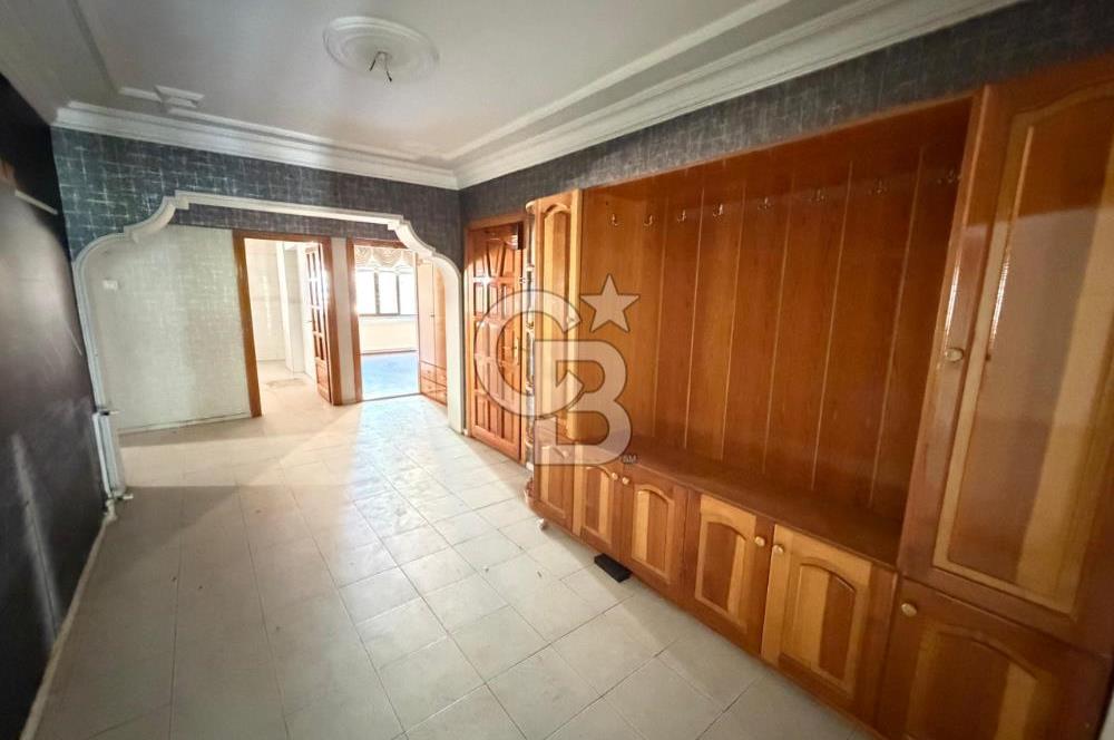 Nazilli Cumhuriyet Mah. Cadde Üzeri Satılık 3+1 / 250 M² Daire