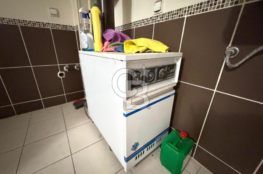Nazilli Cumhuriyet Mah. Cadde Üzeri Satılık 3+1 / 250 M² Daire