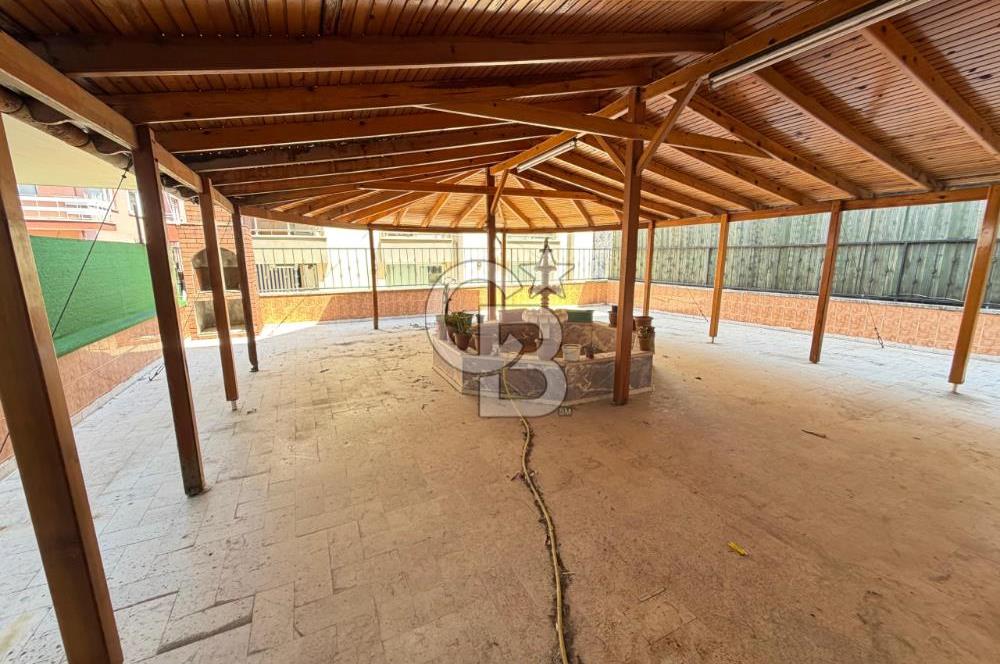 Nazilli Cumhuriyet Mah. Cadde Üzeri Satılık 3+1 / 250 M² Daire