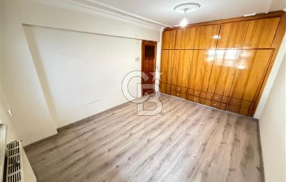Nazilli Cumhuriyet Mah. Cadde Üzeri Satılık 3+1 / 250 M² Daire