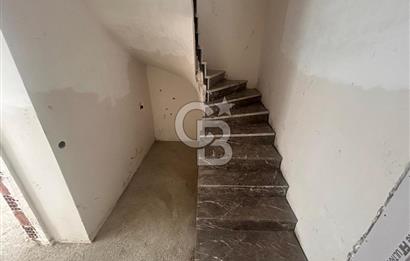 CB AKADEMİ DERİNCE SIRRIPAŞA MAH.BAHÇE DUBLEKS SATILIK 2+1 DAİRE