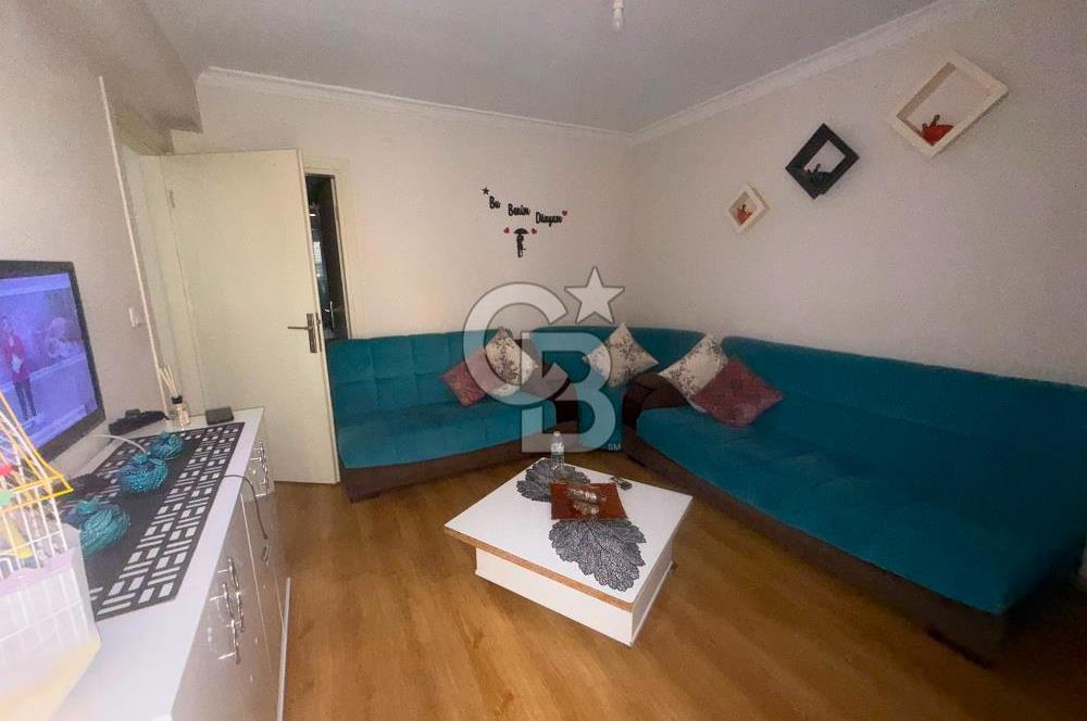 ÇİĞLİDE SATILIK BAHÇELİ 2+1 DAİRE 