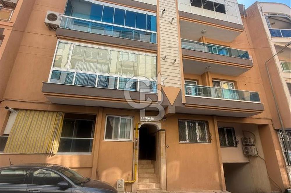 ÇİĞLİDE SATILIK BAHÇELİ 2+1 DAİRE 