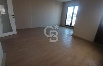 ARNAVUTKÖY KARLIBAYIR DA BELEDİYE KARŞISI KİRALIK DUBLEKS DAİRE