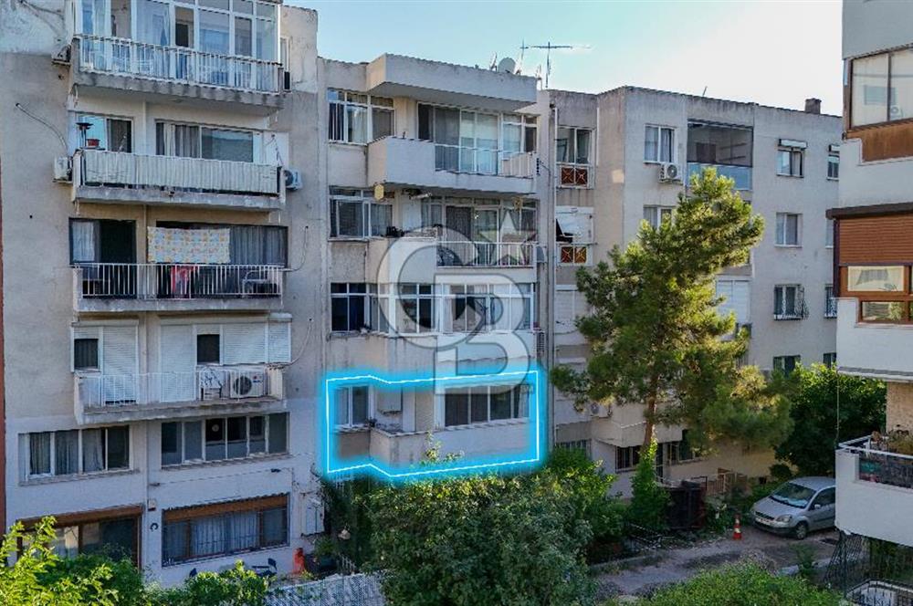 Karşıyakanın Gözde Lokasyonunda 2+1 Arakat Eşyalı Satılık Daire