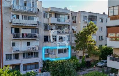 Karşıyakanın Gözde Lokasyonunda 2+1 Arakat Eşyalı Satılık Daire
