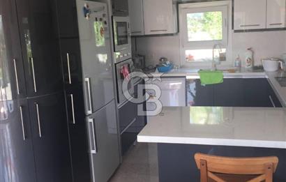 Çeşme Su Sitesi'nde Eşyalı Kiralık 3+1 Müstakil Villa