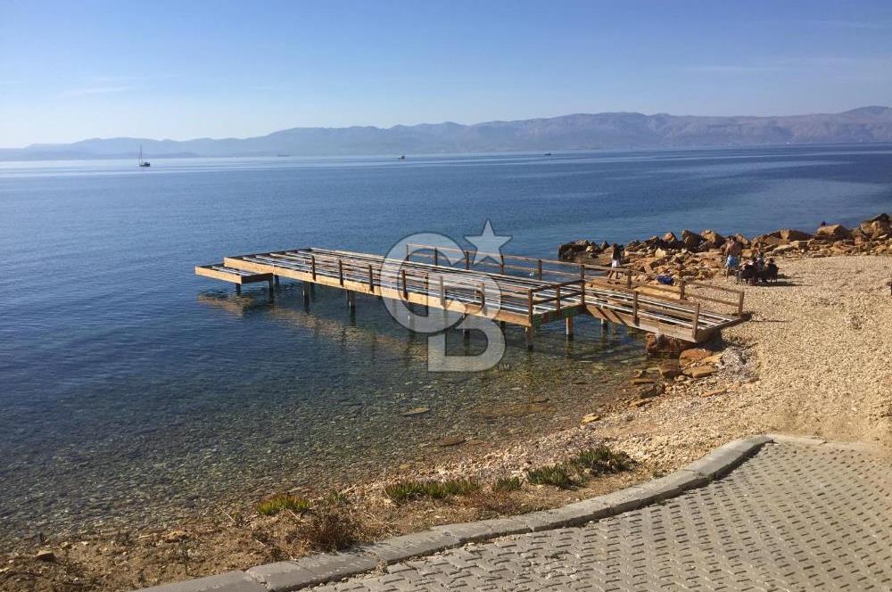 Çeşme Su Sitesi'nde Eşyalı Kiralık 3+1 Müstakil Villa