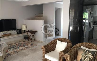 Çeşme Su Sitesi'nde Eşyalı Kiralık 3+1 Müstakil Villa