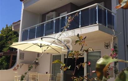 Çeşme Su Sitesi'nde Eşyalı Kiralık 3+1 Müstakil Villa