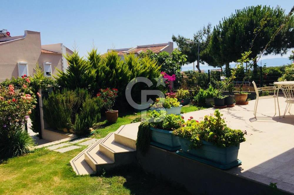 Çeşme Su Sitesi'nde Eşyalı Kiralık 3+1 Müstakil Villa