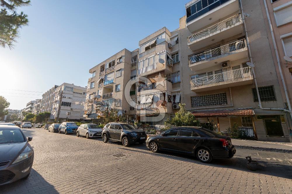 Karşıyakanın Gözde Lokasyonunda 2+1 Arakat Eşyalı Satılık Daire