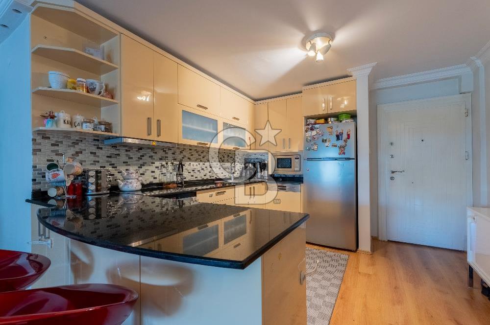 Karşıyakanın Gözde Lokasyonunda 2+1 Arakat Eşyalı Satılık Daire