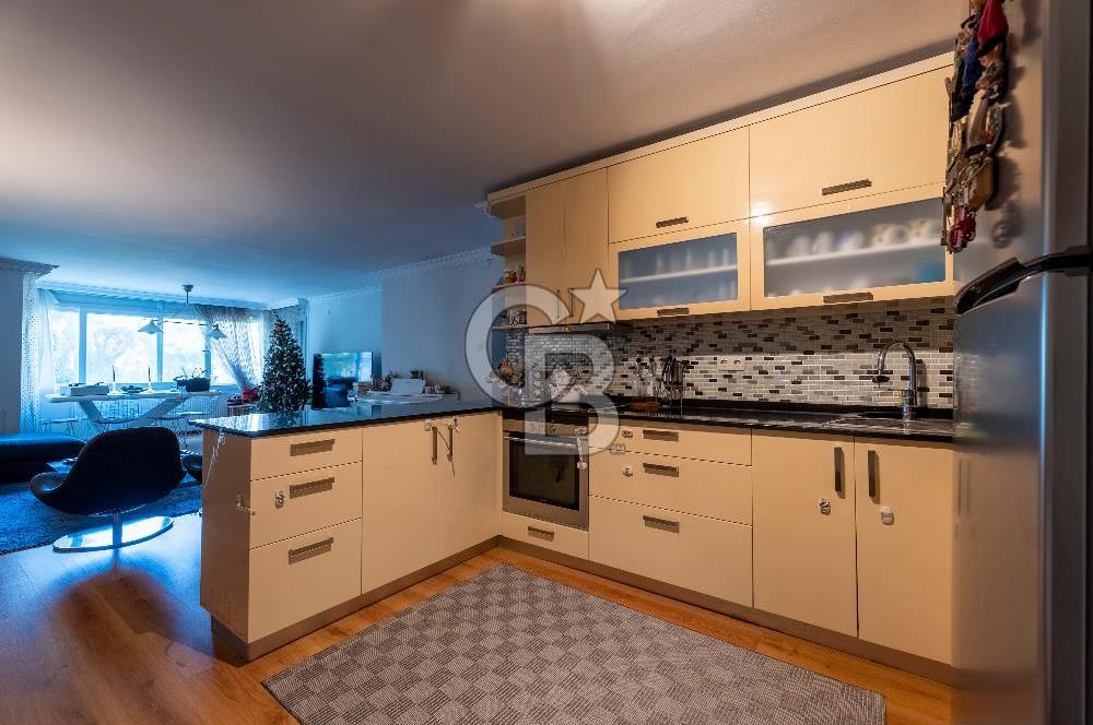 Karşıyakanın Gözde Lokasyonunda 2+1 Arakat Eşyalı Satılık Daire