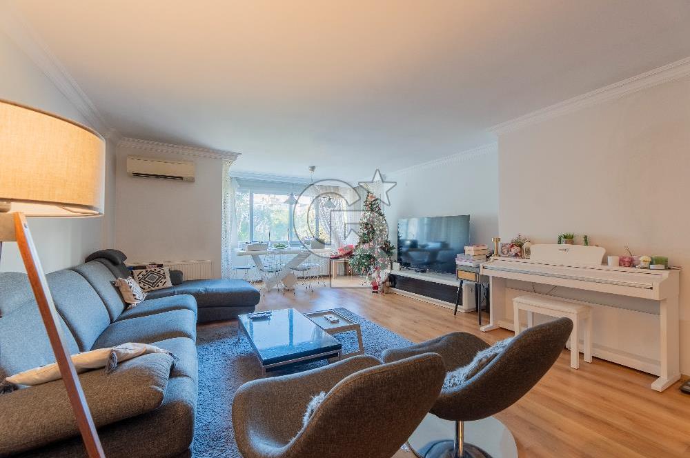 Karşıyakanın Gözde Lokasyonunda 2+1 Arakat Eşyalı Satılık Daire