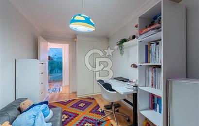 Karşıyakanın Gözde Lokasyonunda 2+1 Arakat Eşyalı Satılık Daire