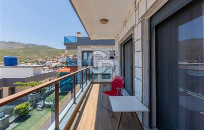 FOÇA BURUNUCUNDA DENİZ MANZARALI TERASLI ŞÖMİNELİ 3+1 LÜKS VİLLA