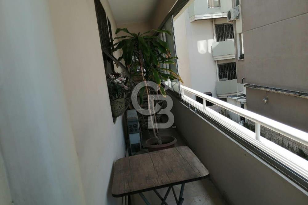 Bostanlı Tramvay Durağı Karşısında Kiralık Ofis