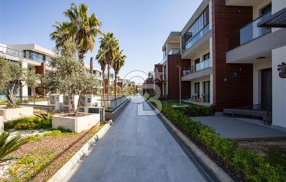 GAZİEMİR LANDOR SİTESİ'NDE SATILIK 2+1 DAİRE
