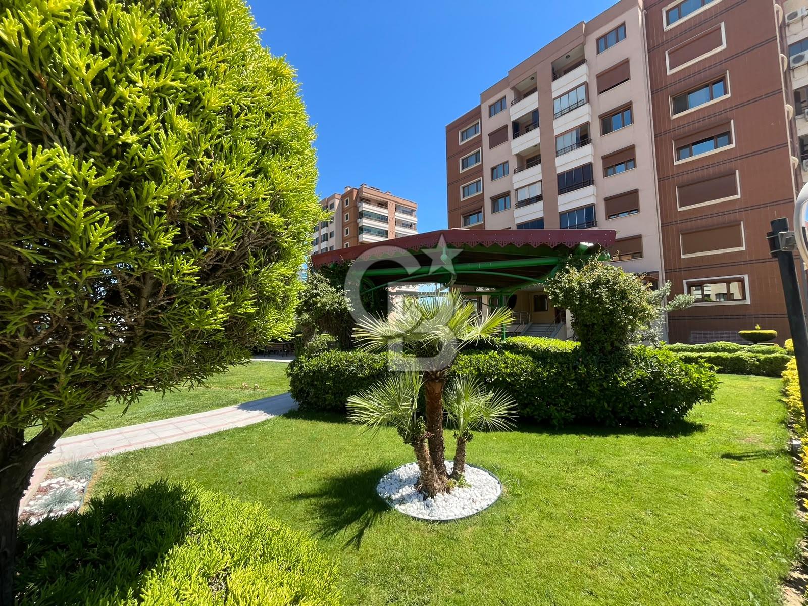 EVONA'DAN GÜZELYURTDA EŞYALI ÖZDAMAR SİTESİNDE SATILIK 1+1 DAİRE