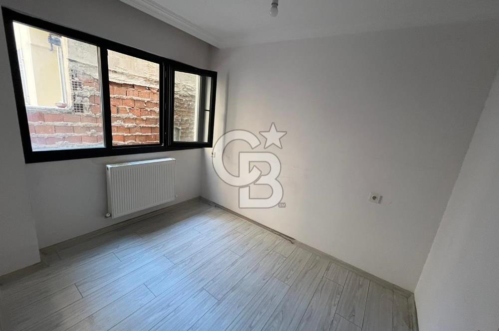 EVONADAN ÇARŞI MERKEZİNDE ARA KAT DOĞALGAZLI 1+1 DAİRE