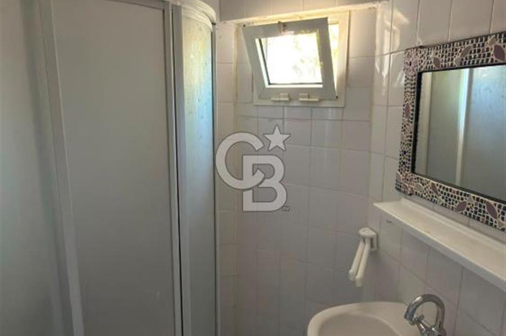 EVONADAN ÇEŞME ALAÇATIDA KİRALIK FULL EŞYALI SİTEDE 3+2 DUBLEKS