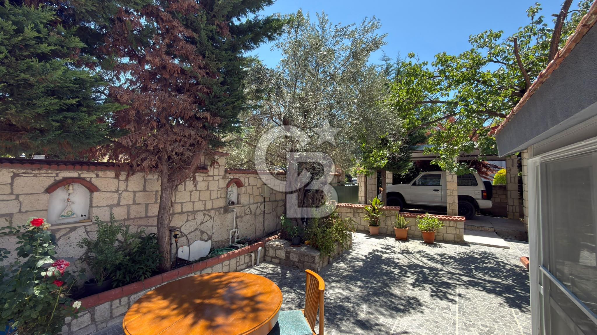 EVONADAN ÇEŞME ALAÇATIDA KİRALIK FULL EŞYALI SİTEDE 3+2 DUBLEKS