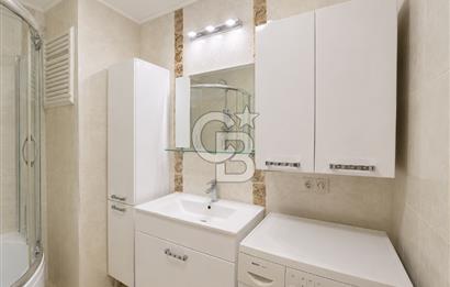 Geniş Metrekare,Çift Balkon,Mükemmel konum,2+1 Daire