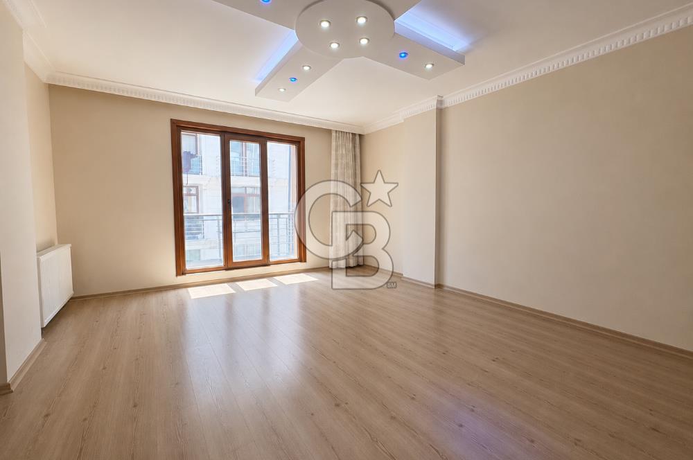 Geniş Metrekare,Çift Balkon,Mükemmel konum,2+1 Daire