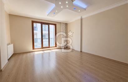 Geniş Metrekare,Çift Balkon,Mükemmel konum,2+1 Daire