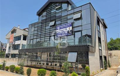 BATIKENT METROSU ÖNÜNDE EMSALSİZ PLAZA