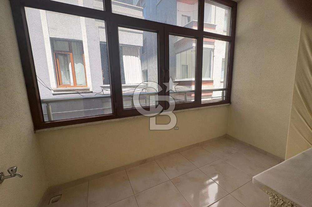 Geniş Metrekare,Çift Balkon,Mükemmel konum,2+1 Daire